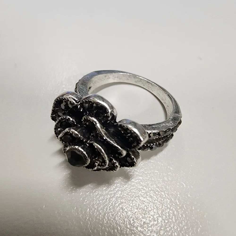 Sz 8 Gothic Black Rose Flower Ring Black Rhinestone Cocktail Statement Feminine